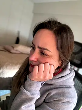 Snapshot of misslulipop chatting on 09-25-25, 09:29 misslulipop online show from 09-25-25, 09:29