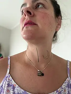 Snapshot of misslulipop chatting on 02-07-26, 01:59 misslulipop online show from 02-07-26, 01:59