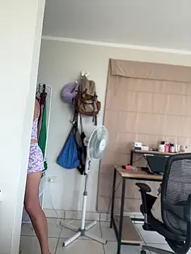 Snapshot of misslulipop chatting on 03-01-26, 02:41 misslulipop online show from 03-01-26, 02:41