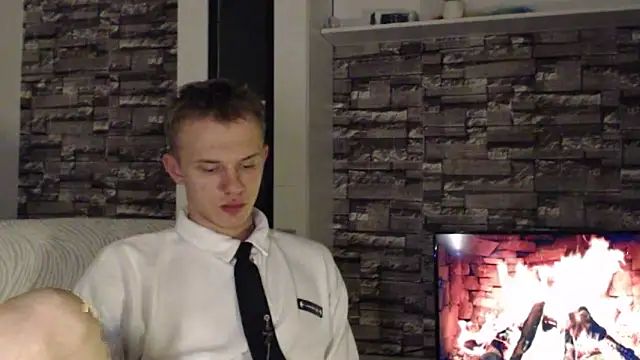 Snapshot of andrew_bjorn chatting on 11-04-25, 08:19 andrew bjorn online show from 11-04-25, 08:19