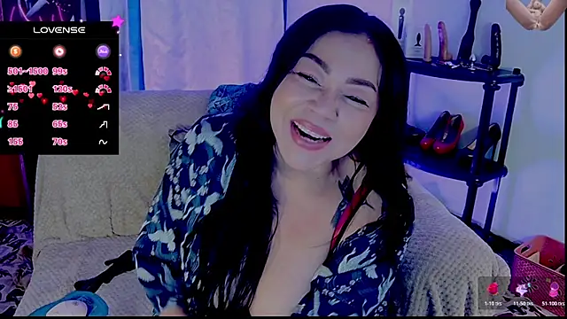 Snapshot of Mommy-pervert chatting on 02-10-26, 01:21 Mommy-pervert online show from 02-10-26, 01:21