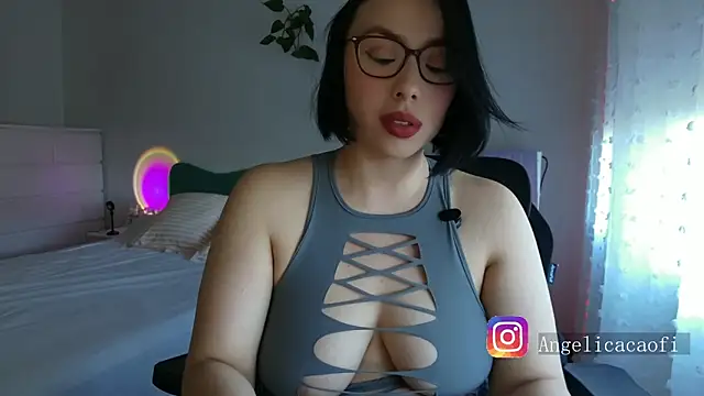 Snapshot of diosa_cadenas chatting on 05-10-26, 05:40 diosa cadenas online show from 05-10-26, 05:40