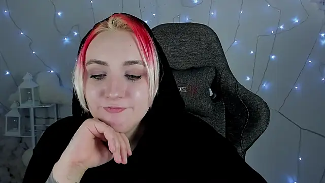 AsheLucker online show from 01-30-25, 11:55