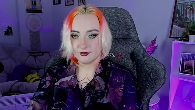 AsheLucker online show from 02-08-25, 11:45