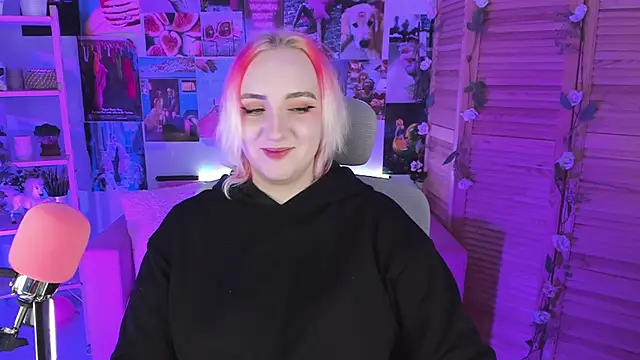 AsheLucker online show from 02-13-25, 05:22