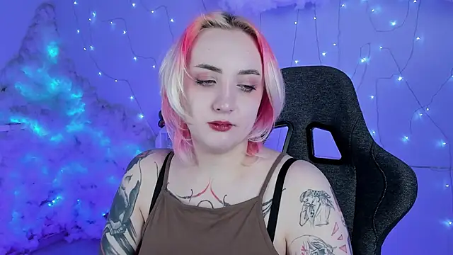 AsheLucker online show from 02-24-25, 02:30