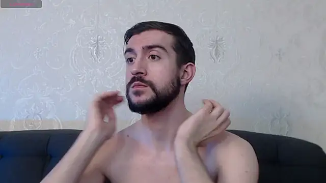 Snapshot of Dylan_Best chatting on 03-05-25, 03:29 Dylan Best online show from 03-05-25, 03:29