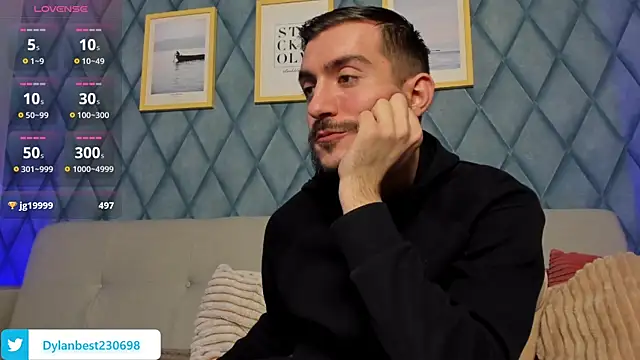 Snapshot of Dylan_Best chatting on 03-19-25, 01:51 Dylan Best online show from 03-19-25, 01:51