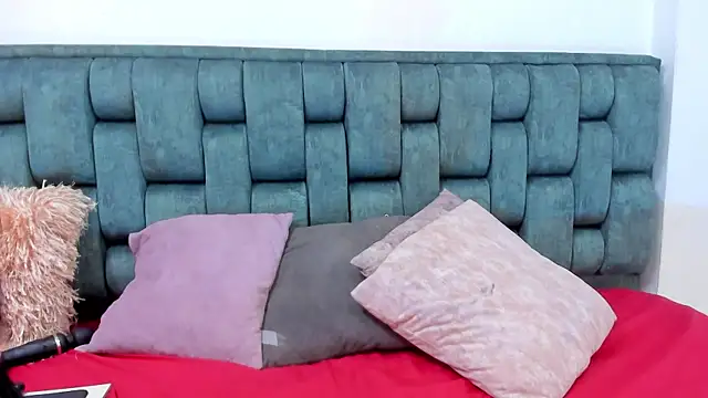 IsiisLovei online show from 11-27-25, 02:41