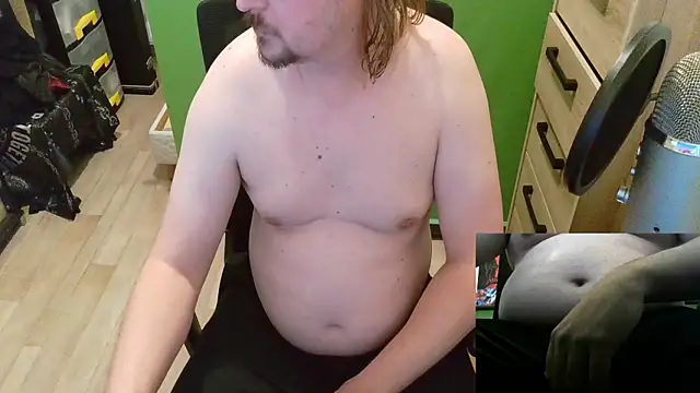 Snapshot of ashandmia chatting on 10-19-25, 08:20 ashandmia online show from 10-19-25, 08:20