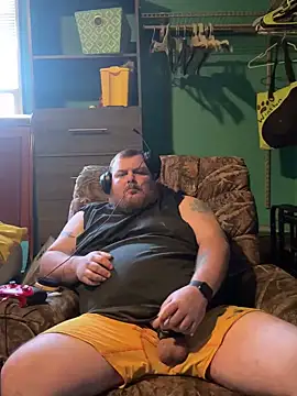 Snapshot of fatdickdaddy448 chatting on 12-24-24, 05:13 fatdickdaddy448 online show from 12-24-24, 05:13