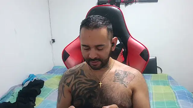 TeddyGominola  online show from 01-28-25, 03:14