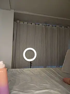 Lucy Marin online show from 02-26-26, 03:11