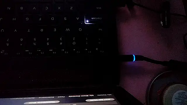 Snapshot of atlwebbie75 chatting on 10-28-25, 12:52 atlwebbie75 online show from 10-28-25, 12:52