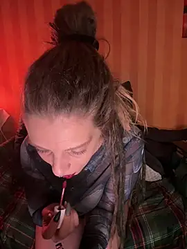 MenaDreadfull online show from 01-04-25, 07:23