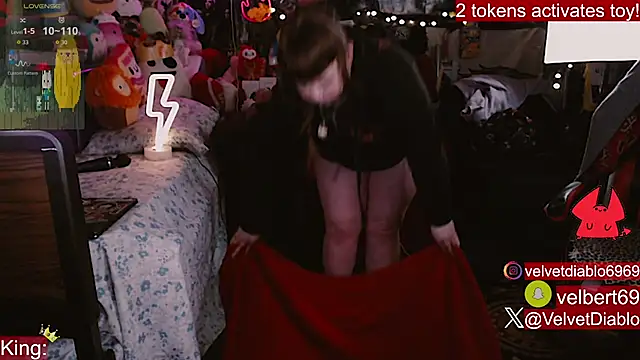 VelvetDiablo online show from 04-09-26, 12:10