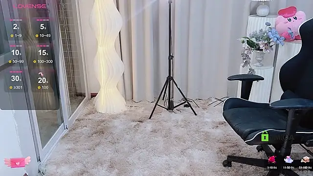 Happy Kitty online show from 12-06-24, 04:49