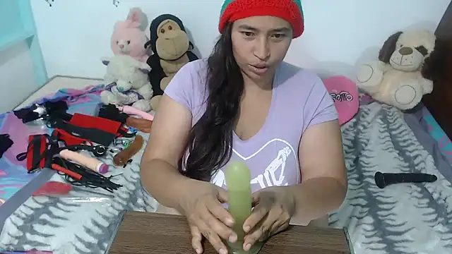 Snapshot of NatalySexxxMilk chatting on 12-20-24, 12:41 NatalySexxxMilk online show from 12-20-24, 12:41