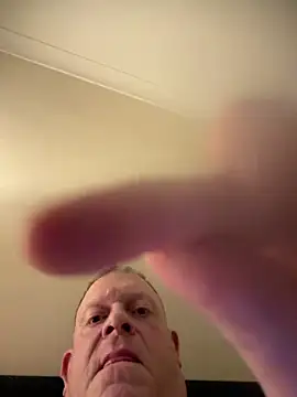 Dannyboy1430 online show from 12-22-25, 10:07