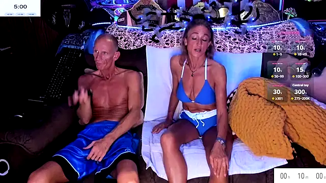 Snapshot of ShannNikkii420 chatting on 09-27-25, 01:10 ShannNikkii420 online show from 09-27-25, 01:10