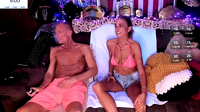 Snapshot of ShannNikkii420 chatting on 12-03-25, 01:24 ShannNikkii420 online show from 12-03-25, 01:24