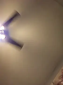 Snapshot of Nikkierosee chatting on 12-12-24, 11:18 Nikkierosee online show from 12-12-24, 11:18