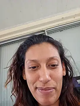 Snapshot of Nikkierosee chatting on 12-15-24, 05:02 Nikkierosee online show from 12-15-24, 05:02