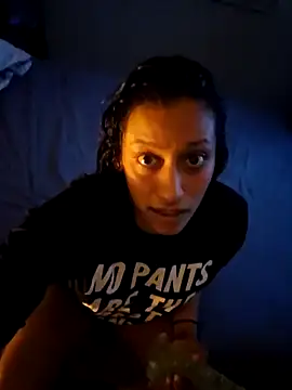 Snapshot of Nikkierosee chatting on 12-15-24, 08:08 Nikkierosee online show from 12-15-24, 08:08