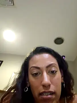 Snapshot of Nikkierosee chatting on 03-08-25, 07:05 Nikkierosee online show from 03-08-25, 07:05