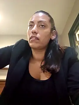 Snapshot of Nikkierosee chatting on 03-16-25, 01:49 Nikkierosee online show from 03-16-25, 01:49