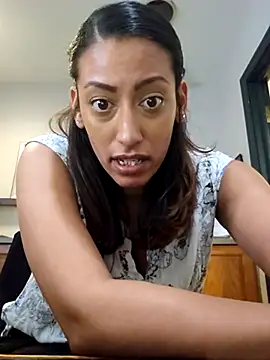 Snapshot of Nikkierosee chatting on 03-16-25, 07:27 Nikkierosee online show from 03-16-25, 07:27