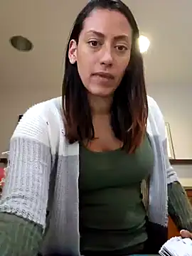 Snapshot of Nikkierosee chatting on 03-22-25, 07:20 Nikkierosee online show from 03-22-25, 07:20