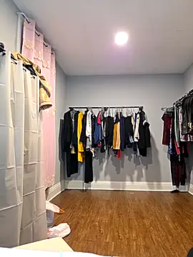 Nikkierosee online show from 02-17-26, 11:33