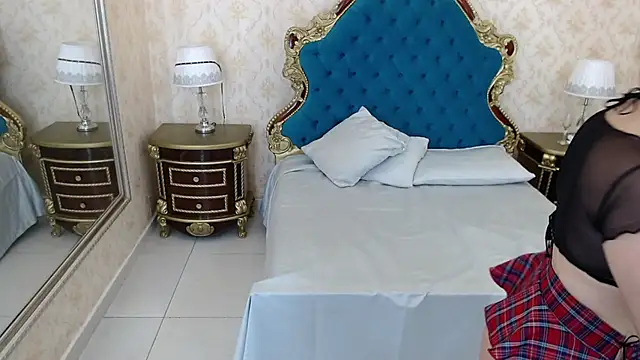 PamelaTomson online show from 10-25-25, 01:18