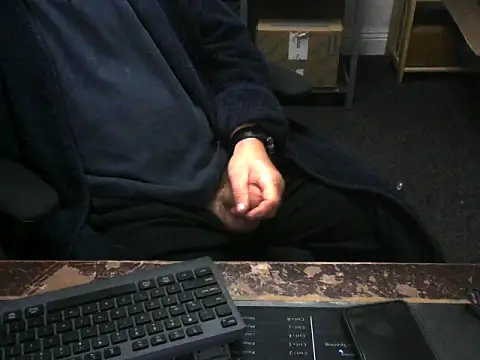 Snapshot of Ch3rry_lover chatting on 10-26-25, 03:29 Ch3rry lover online show from 10-26-25, 03:29