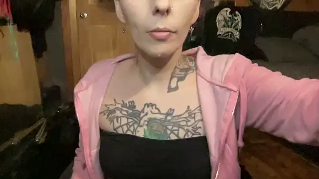 Snapshot of TeenyDoll chatting on 10-09-25, 02:09 TeenyDoll online show from 10-09-25, 02:09