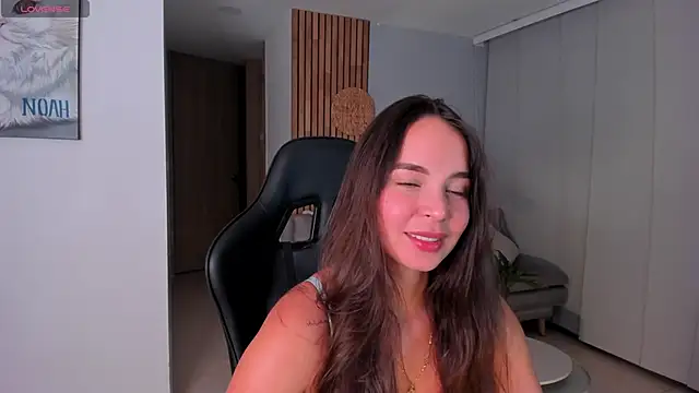 AnnieHallX online show from 12-17-25, 02:17