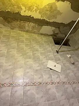 Snapshot of Alicbranca chatting on 10-09-25, 05:27 Alicbranca online show from 10-09-25, 05:27