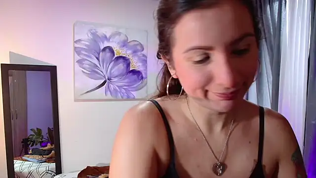 Snapshot of vanessabrown_ chatting on 02-07-25, 01:22 vanessabrown online show from 02-07-25, 01:22