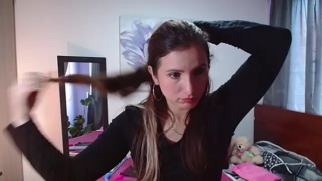 Snapshot of vanessabrown_ chatting on 02-19-25, 02:23 vanessabrown online show from 02-19-25, 02:23