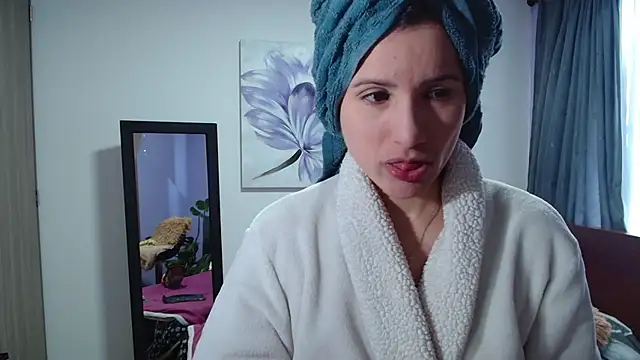 Snapshot of vanessabrown_ chatting on 02-20-25, 12:57 vanessabrown online show from 02-20-25, 12:57