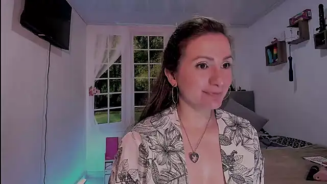 vanessabrown  online show from 04-06-26, 02:29