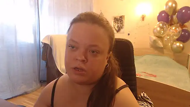 Janiffer MiMi online show from 12-18-24, 12:07