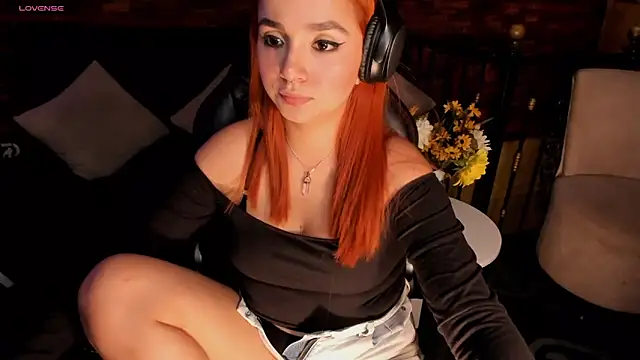 Snapshot of GiaBrooksX chatting on 11-07-25, 03:34 GiaBrooksX online show from 11-07-25, 03:34