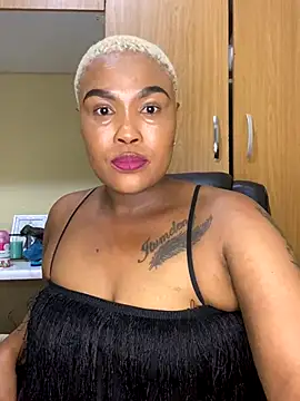 Snapshot of BADFATASS85 chatting on 12-16-25, 09:53 BADFATASS85 online show from 12-16-25, 09:53