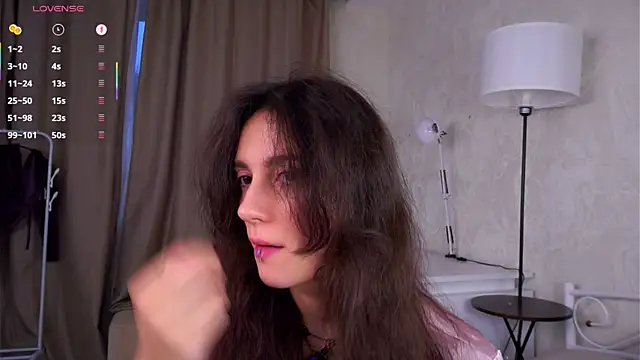 Holla Molly online show from 11-10-25, 05:17