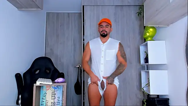 Ricardo 1998 online show from 02-26-25, 02:15