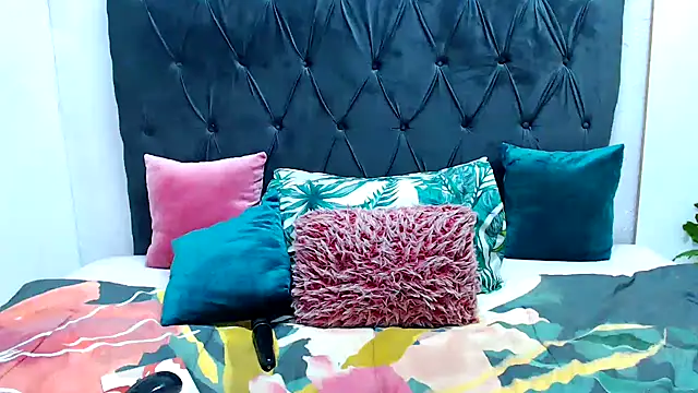 AvaOcean online show from 09-26-25, 03:32