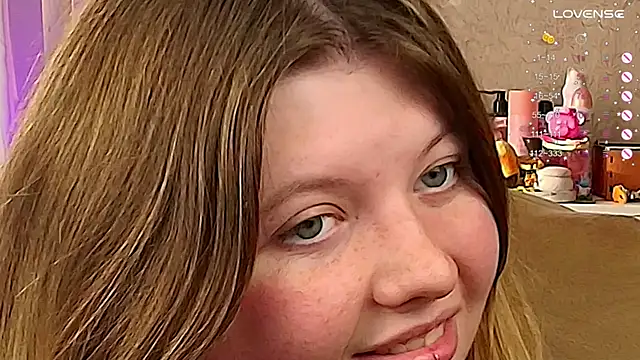 Vivian cutie online show from 09-26-25, 02:43