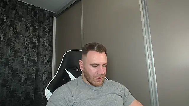 Thori92 online show from 01-08-25, 06:52